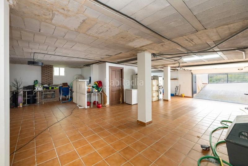 Foto 827ae564-b8ff-425b-9218-9ae19fd2fe94. Chalet dans calle gredos 33a dans Altos de la Zubia Zubia (La)