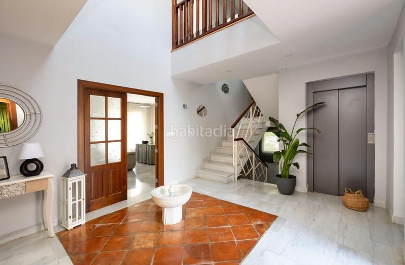 Foto d5bee5c0-bf5c-4632-b20f-e6e9bdcadca7. Chalet dans calle gredos 33a dans Altos de la Zubia Zubia (La)