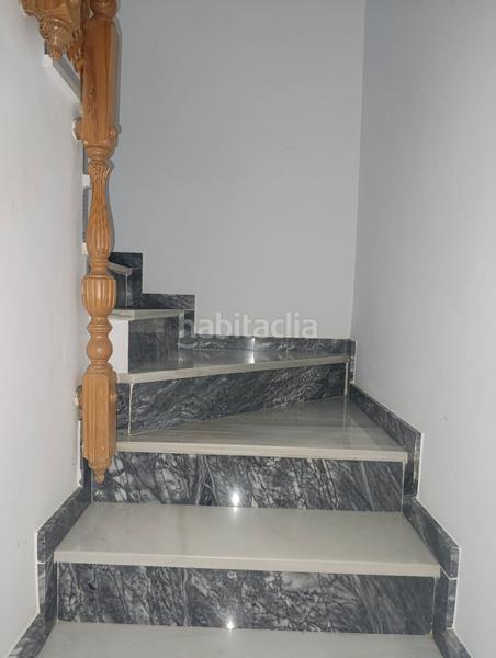 Foto b53623df-6310-4ae6-a825-583d27d3b22a. Casa adosada en Atarfe