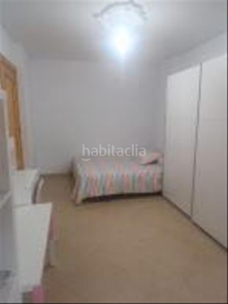 Foto c38eeb9b-cf1a-4326-8b3d-44a318e46c38. Casa adosada en Atarfe