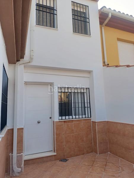 Foto cfb606a1-ea11-4726-9223-862df10596dc. Casa adosada en Atarfe