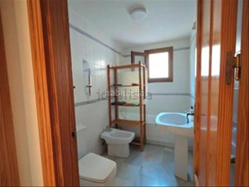 Foto f1040a0b-f396-428b-8bc7-7140fe3b2da9. Piso en Centro - Sagrario Granada