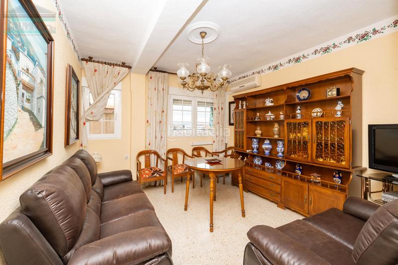 Foto 689e7297-fd4c-40c9-85e9-6859fd85ef08. Piso en avenida de cadiz 36 en Barrio de Zaidín Granada