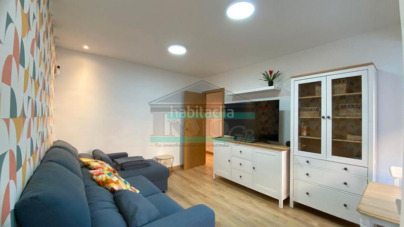 Foto 852e07c3-8045-4f48-aadc-cab577a2ef2d. Location appartement dans travesía ingeniero santa cruz 23 dans Granada