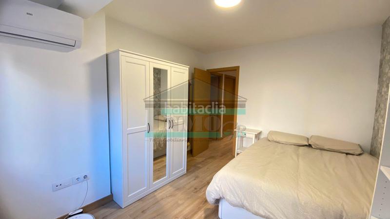 Foto bd43b715-a64b-43e0-bf02-3a3065d2139b. Alquiler piso en travesía ingeniero santa cruz 23 en Granada