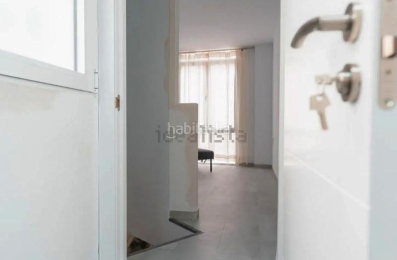 Foto c8b51950-b442-4203-ba68-03b13bc43f58. Appartement dans calle comendadoras de santiago 13 dans Granada