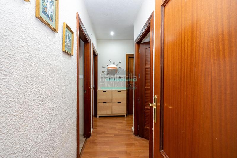 Foto f9c3d85f-fb90-4317-b619-b86700dc12fa. Appartamento in calle pedro antonio de alarcón 33 in Granada