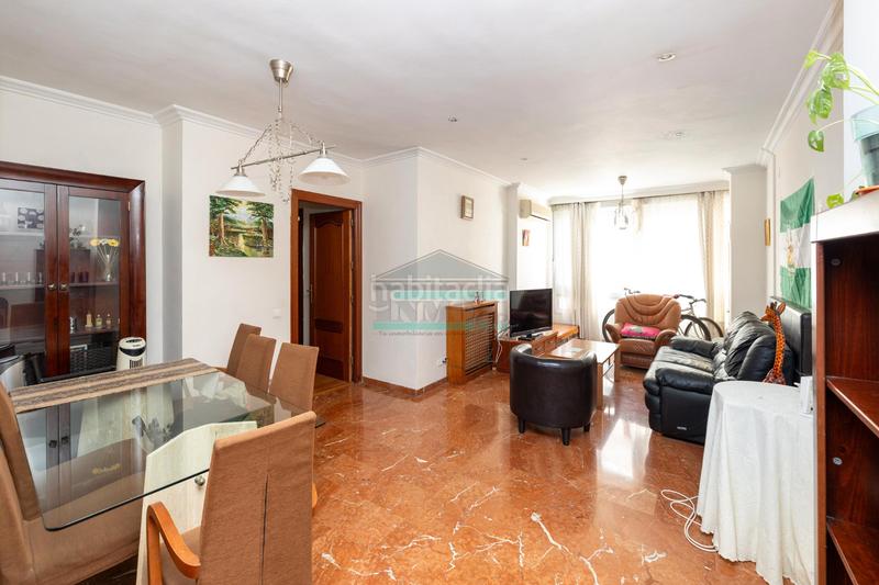 Foto 3e2e7744-e657-4769-ba14-c9cebe92f2f7. Appartement dans calle pedro antonio de alarcón 33 dans Granada