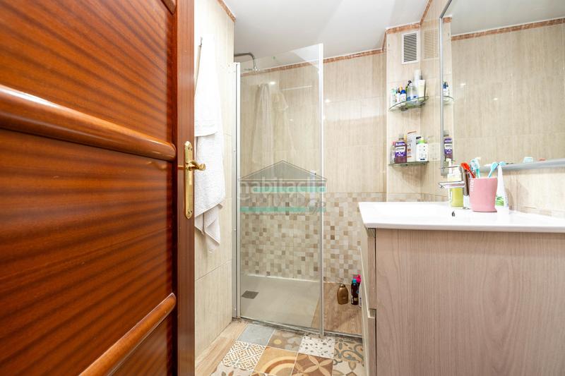 Foto 54ad0f28-5041-4c48-a509-058fe87f59ff. Appartement dans calle pedro antonio de alarcón 33 dans Granada