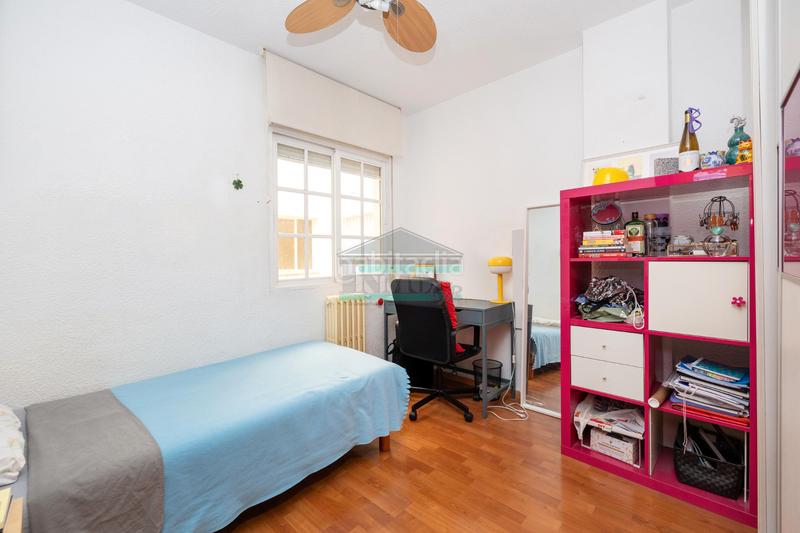 Foto 74779672-0b5e-47e4-a94e-bfa304f94fd0. Appartement dans calle pedro antonio de alarcón 33 dans Granada