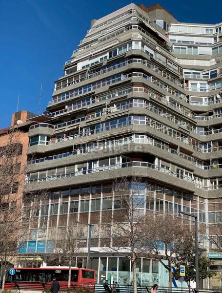 Foto 3f24fb9a-bad9-4399-a891-e9ee89fac876. Piso en avenida de la constitución 20 en Plaza de Toros Granada