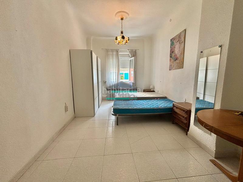 Foto 44a2f48a-9b6b-462c-a4b3-ea336c8c6d98. Appartement dans calle tórtola 15 dans Pajaritos Granada