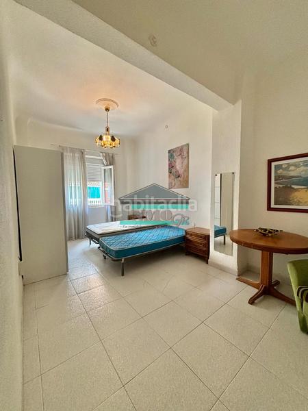 Foto fac62287-631f-40c6-82fe-2ebadffb883f. Pis a calle tórtola 15 a Pajaritos Granada