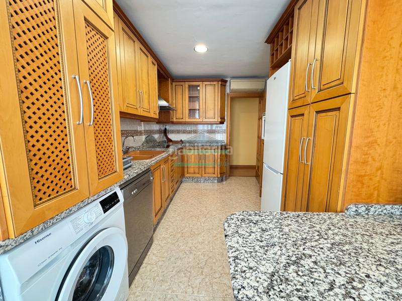 Foto c3f772c5-b2ea-4d9c-b914-8aa412f698db. Miete etagenwohnung in calle san fernando 5 in San Francisco Javier Granada