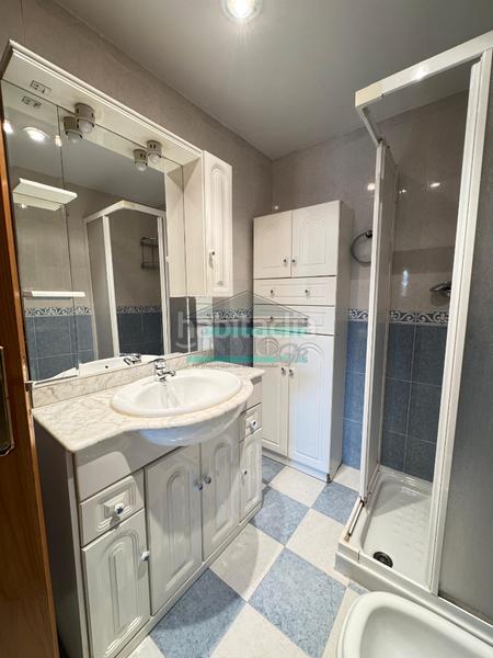 Foto 576b6b1f-8b23-4a15-ad2f-01836058e58b. Alquiler piso en calle san fernando 5 en San Francisco Javier Granada