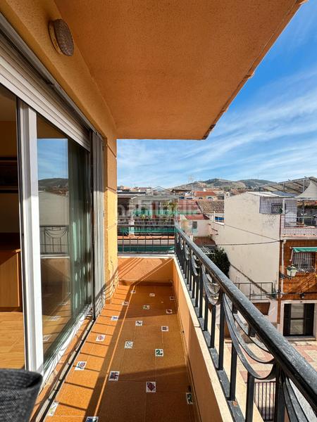 Foto 886d93fe-9178-43e1-80f7-5338d7145200. Alquiler piso en calle san fernando 5 en San Francisco Javier Granada