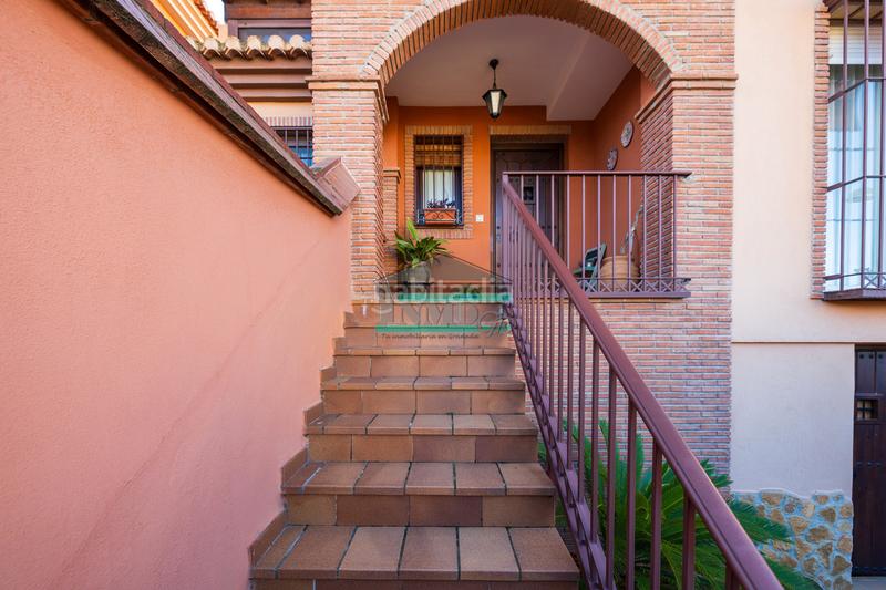 Foto 7d46214d-5b91-4efb-a4bb-afaee40fcb51. Chalet with fireplace heating parking pool in La Zubia Ciudad Zubia (La)