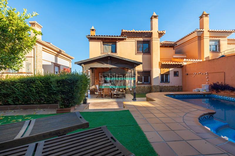 Foto b2ada155-59af-4508-9770-0055350f1018. Chalet avec cheminée chauffage parking piscine dans Zubia (La)