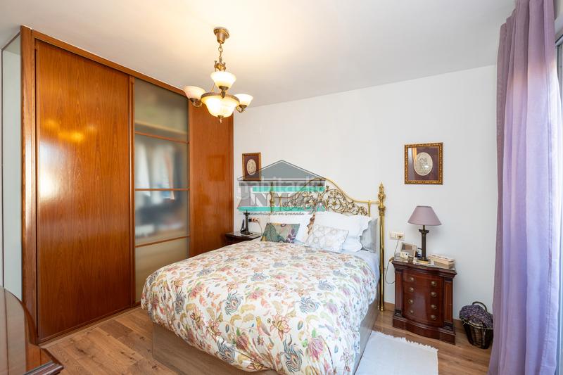 Foto 40948a0f-d24c-4130-855b-65400078b67a. Chalet con camino riscaldamento parcheggio piscina in Zubia (La)