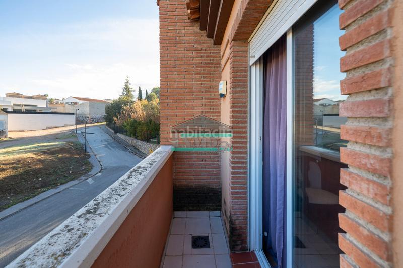 Foto 756db2c0-f052-4f58-931b-bc4bdb3a41db. Chalet con camino riscaldamento parcheggio piscina in Zubia (La)