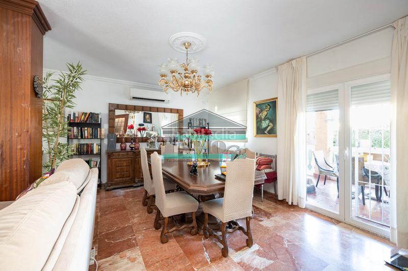 Foto 198fefec-9db0-4eb3-b9de-869d90e5b59e. Lloguer xalet a calle santa isabel 44 a Residencial Triana - Barrio Alto Gabias (Las)