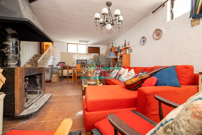 Foto 4ac5d140-e0ad-481a-8a9e-21f4d0561363. Lloguer xalet a calle santa isabel 44 a Residencial Triana - Barrio Alto Gabias (Las)