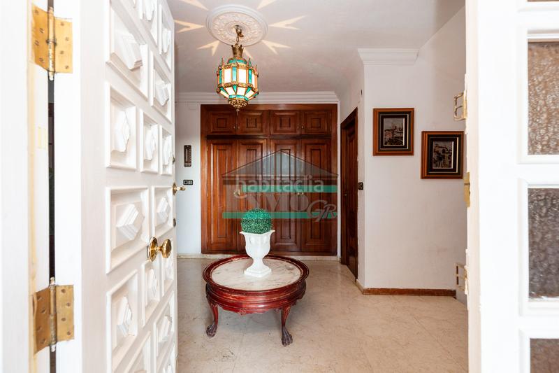 Foto 8f29f3b7-ae0e-4051-b6e2-35a35dd0b1f3. Lloguer xalet a calle santa isabel 44 a Residencial Triana - Barrio Alto Gabias (Las)