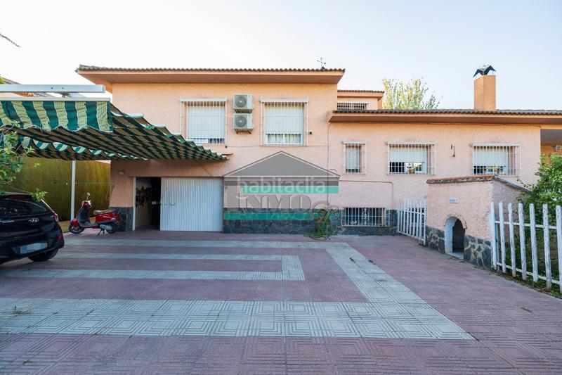 Foto ad4c2003-8d69-4837-a8f9-78beec36afed. Lloguer xalet a calle santa isabel 44 a Residencial Triana - Barrio Alto Gabias (Las)