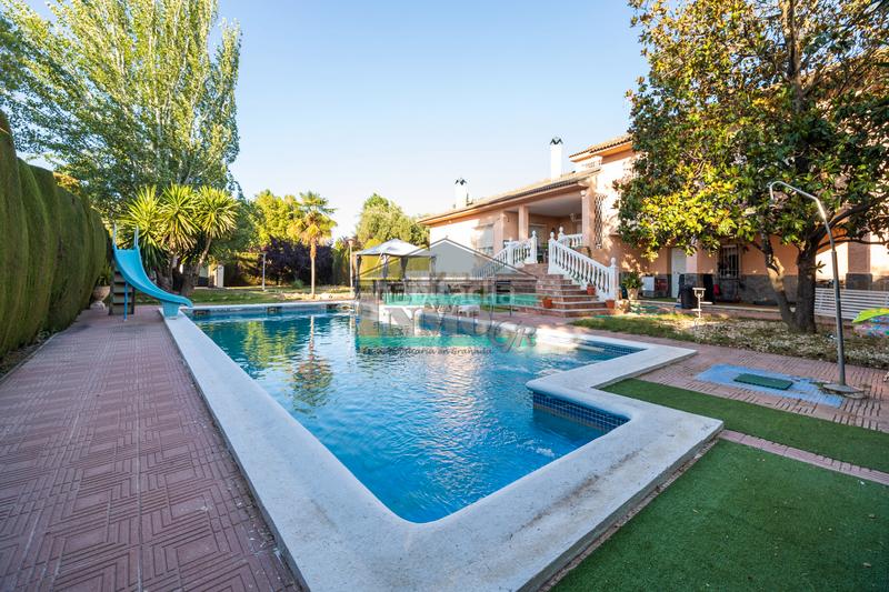 Foto baba0599-d5f3-4a54-bfcd-c87e65efa44f. Lloguer xalet a calle santa isabel 44 a Residencial Triana - Barrio Alto Gabias (Las)