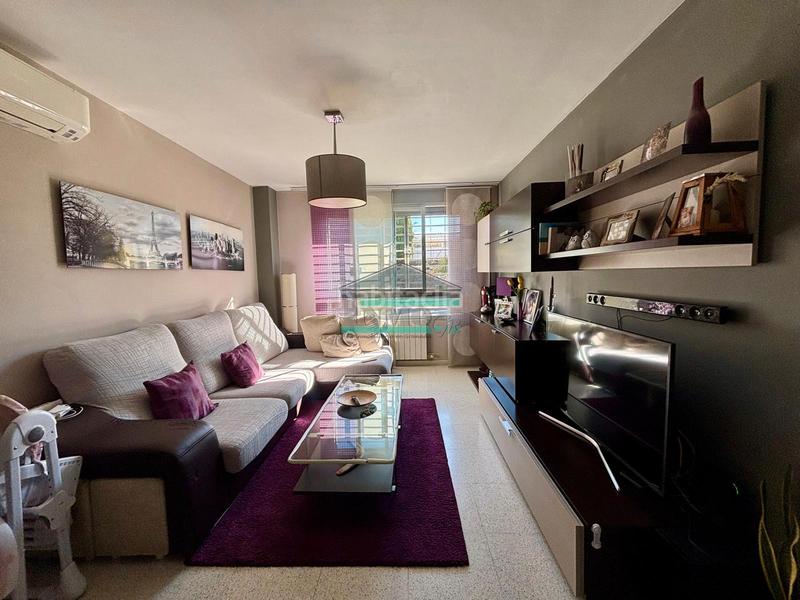 Foto 79d2e1fe-f0b2-4035-a430-3ba3ef5a00f4. Pis a camino de satajardas 2 a La Zubia Ciudad Zubia (La)