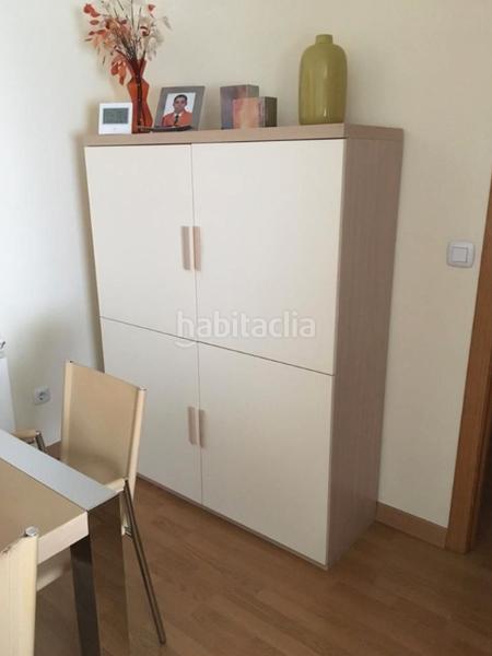 Foto 8a44b4ce-0f42-40e6-a5eb-ba4b1ab30f03. Rent flat in calle cádiar 10 in Rosaleda - Juventud Granada