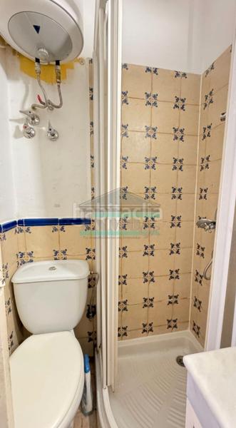 Foto c3a16c12-8307-4d02-8de6-49abee94d451. Flat in calle laurel alta boquerón 3 in Centro - Sagrario Granada