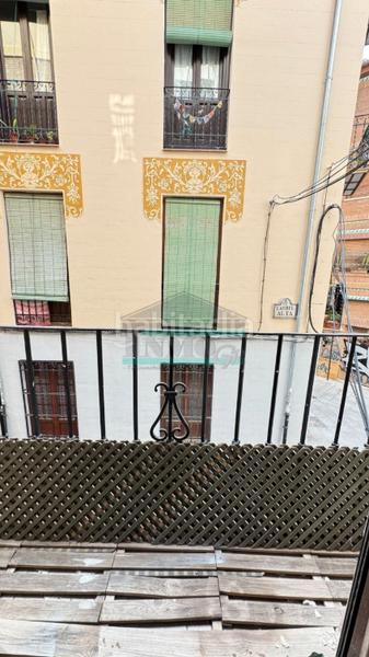 Foto f74cb05a-b2d0-476b-9c51-a15980f0ad46. Piso en calle laurel alta boquerón 3 en Centro - Sagrario Granada