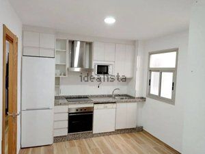 Alquiler Piso en Calle emperatriz eugenia 12b