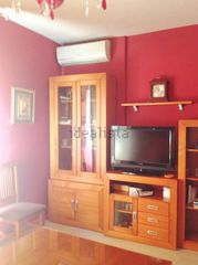 Rent Flat in Avenida de madrid 4