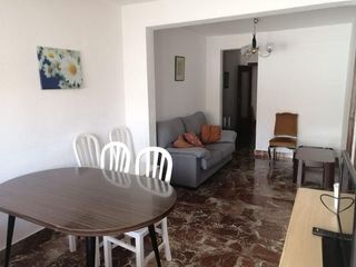 Rent Flat in Calle san antón 57b