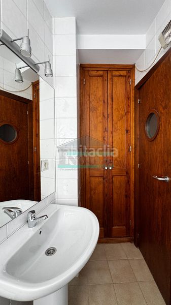 Foto d1a6b33b-d4e2-46fd-8fee-5ad835d1549d. Tríplex en calle españa 58 en Cájar