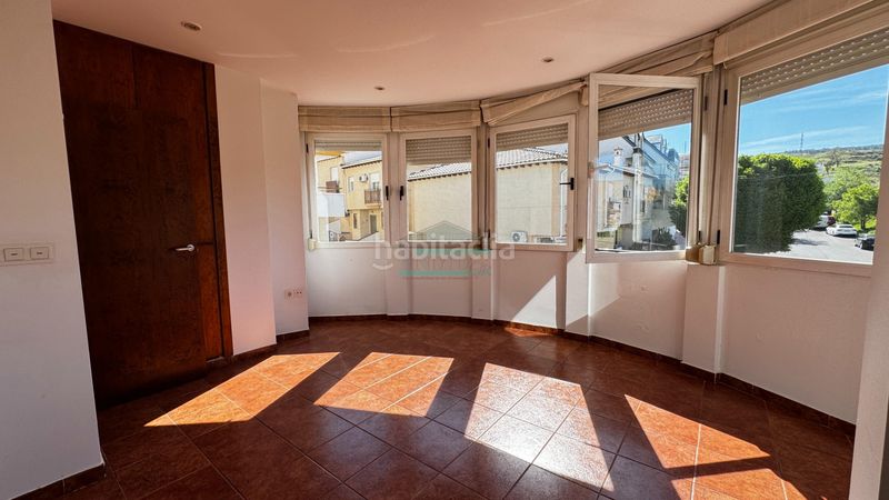 Foto d73f06fd-755d-47c0-ba57-630fe492f0dd. Tríplex en calle españa 58 en Cájar