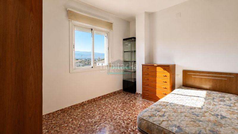 Foto b4173ec9-deaf-45ea-8ed6-49fa1bd4430f. Pis amb aparcament a Atarfe