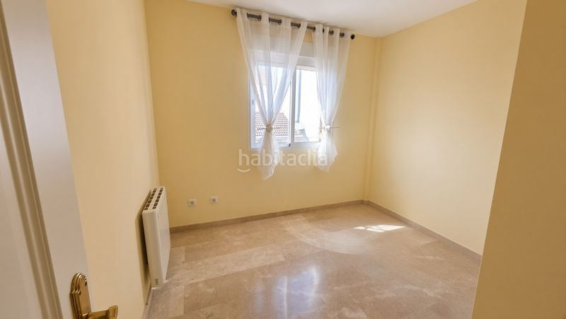 Foto c447031f-f092-49b1-92cc-03064b4edb8d. Chalet en calle goya 21 ideal unifamliar adosada en bellavista, en Cájar