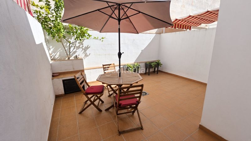 Foto c775683f-51c3-4f87-8421-7247797d8542. Chalet en calle goya 21 ideal unifamliar adosada en bellavista, en Cájar