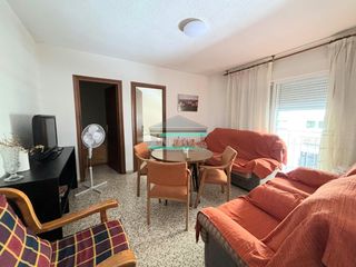 Location Appartement à Calle josé recuerda 3. Estudiantes zona camino de ronda, facultad de ciencias