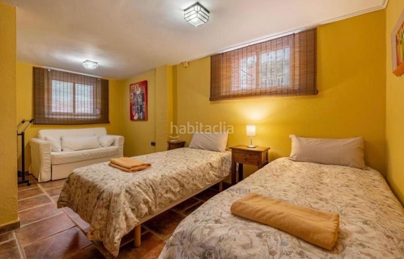 Foto 1b3e4c63-7ddd-4fed-b5ac-a33af355c4c0. Alquiler chalet en calle cosmos 21 magnífico chalet en zona residencial en Monachil