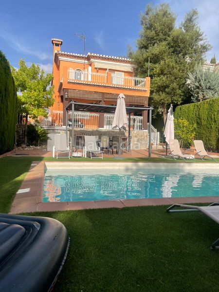 Foto 82ec3e13-98a6-4a56-8c4f-b52fe0b350b0. Alquiler chalet en calle cosmos 21 magnífico chalet en zona residencial en Monachil