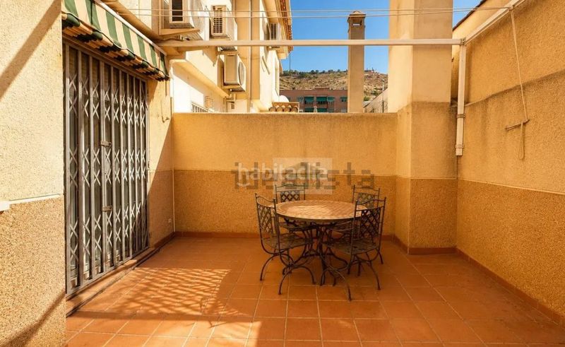 Foto 0fd19610-53b0-4ab5-bf03-5f380d9fc30a. Lloguer casa adossada a paseo fuente de la bicha 28 a Granada