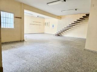 Dúplex a Sta. Marina - San Andrés - San Pablo - San Lorenzo. Gran estudio a reformar.