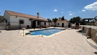 Chalet in Arboleas. Magnifica oportunidad