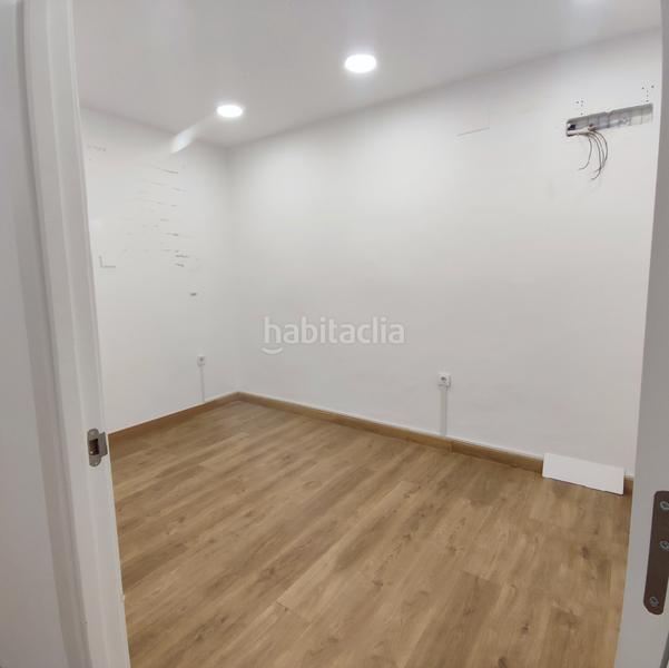 Foto 75c5e93c-b983-4264-b832-18a9b0feb643. Rent business premise in calle zaragoza 12 in Centro Almería