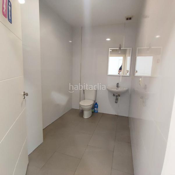 Foto af468932-b935-4103-832a-8d9e5a31f593. Rent business premise in calle zaragoza 12 in Centro Almería