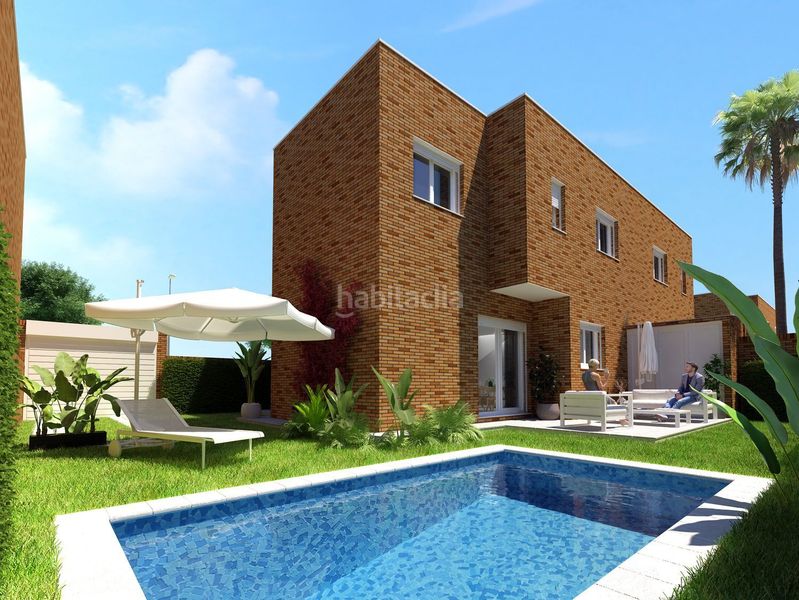 Foto a657a661-2e54-4cc9-9090-3269cd4267df. Casa aparellada a calle varas 23 a La Cañada de San Urbano Almería